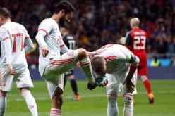 راموس يُقبل حذاء إيسكو !