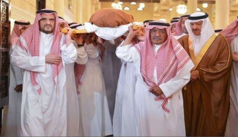 بالصور.. مسؤولون يُشيّعون ضحايا المروحية السعودية