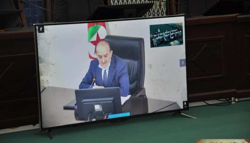 بلجود يجتمع بولاة الغرب لدراسة ملفات طالبي السكن.. تنمية مناطق الظل والدخول المدرسي المقبل