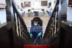 النساء والأطفال والمصابون بأمراض مزمنة ممنوعون من المساجد