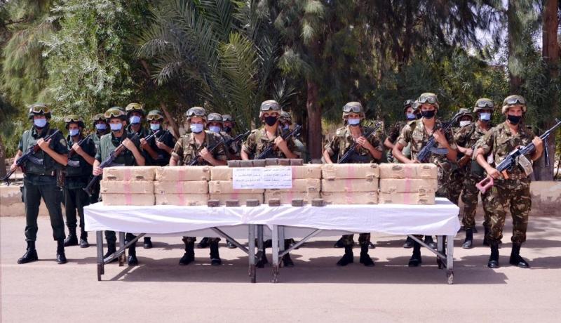 حجز أزيد من 5 قناطير “زطلة” ببشار وتوقيف بارون مخدرات مغربي في تلمسان