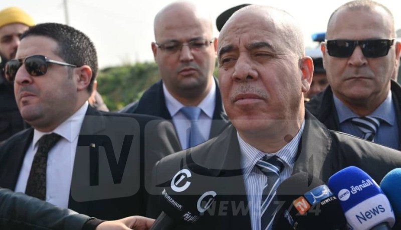 والي العاصمة يدعو لتسليم الطريق الرابط بين قاريدي وسيدي مبارك قبل نهاية السنة
