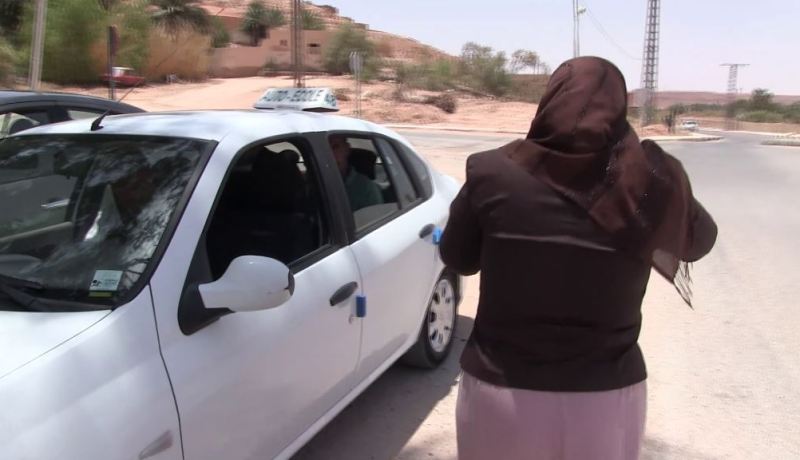 بالصور.. النساء يحضرن بقوة في مسابقة الانتقاء لسائق سيارة اجرة وممرن سائق بغرداية