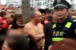 امرأة تعاقب زوجها وعشيقته بهذه الطريقة