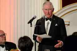 الأمير تشارلز يخرج من عزلة كورونا