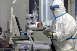 دراسة: جزئيات كورونا المتنقلة عبر فم المصاب تظل في الهواء إلى 14 دقيقة