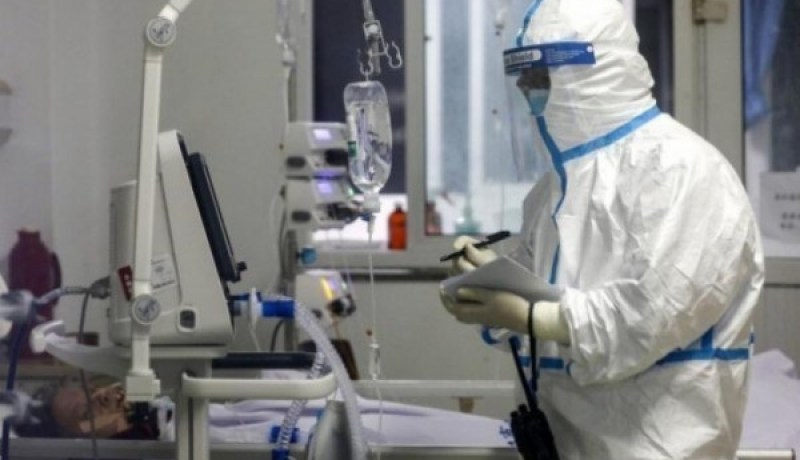 دراسة: جزئيات كورونا المتنقلة عبر فم المصاب تظل في الهواء إلى 14 دقيقة