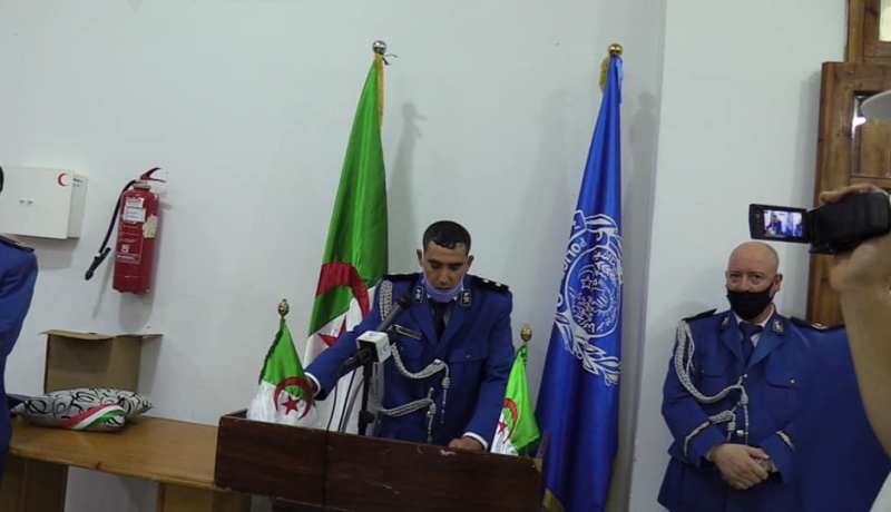 أمن البيض: تقليد الرتب لأزيد من 100 شرطي