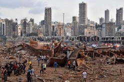 لبنان: انتشال جثتين من تحت الأنقاض في مرفأ بيروت