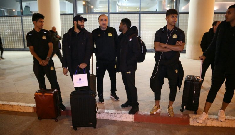 بالصور.. بعثة النصر تحط بالجزائر تحسبا لمواجهة العميد