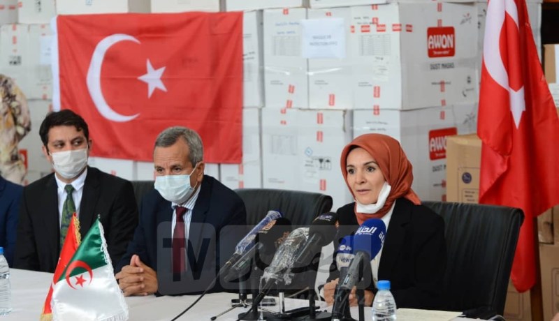 الجزائر تستلم معدات طبية من تركيا لمواجهة كورونا
