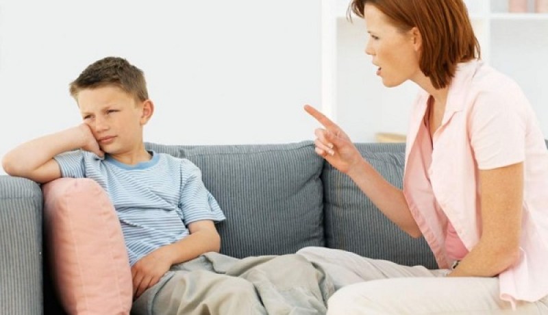 ابني متعاون مع والده على الفاحشة و الفساد !