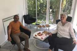 بالصور.. سفارة هولندا بالجزائر تكرم “بستانيا” أحيل على التقاعد