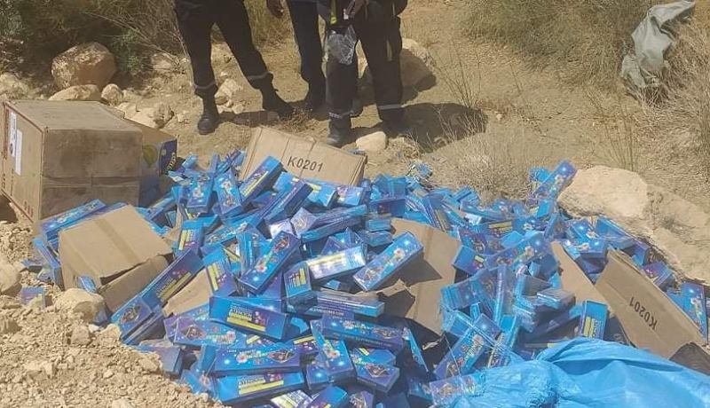 جمارك تبسة تتلف أزيد من 979 ألف مفرقعة محجوزة