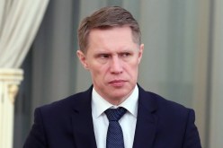 وزير الصحة الروسي يرد على الانتقادات التي طالت لقاح كورونا