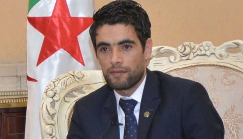 وزير العلاقات مع البرلمان يعرض مشروع قانون المستخدمين العسكريين