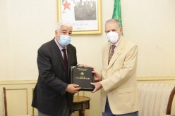 قوجيل يتسلم نسخة من التقرير السنوي حول حالة حقوق الإنسان بالجزائر لسنة 2019