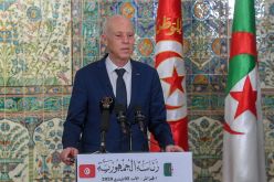 قيس سعيد: علينا بحث سبل تعاون أعمق حتى نحقق آمال الشعبين التونسي والجزائري