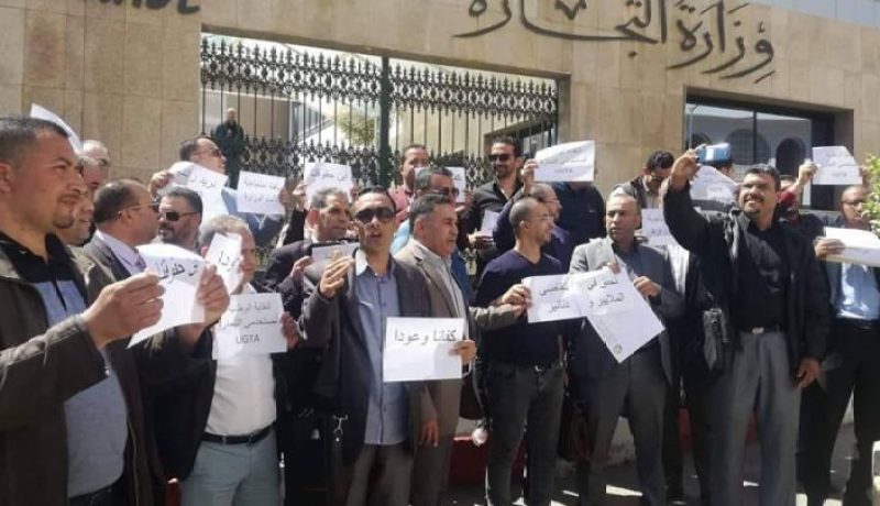 أعوان الرقابة يشنون إضرابا ويهددون بإفشال مداومة العيد