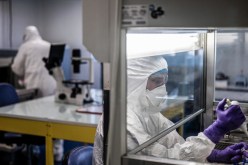 فرنسا تقرر إغلاق مدرستين قرب منتجع تزلج بعد اكتشاف حالات إصابة بكورونا