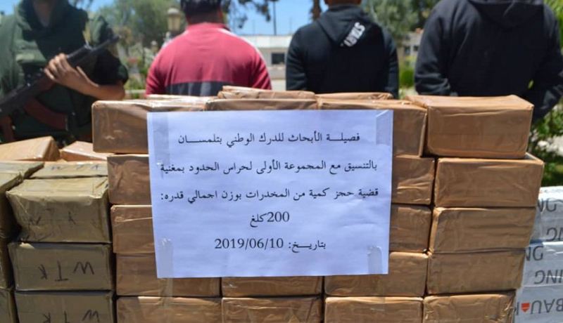 بالصور.. توقيف 3 تجار مخدرات وحجز قنطارين “زطلة” في تلمسان