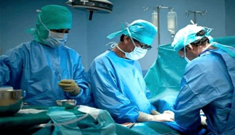مستشفى محمد بوضياف بغليزان: إجراء عملية جراحية ناجحة لمريضة مصابة بكورونا