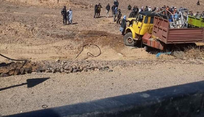 تمنراست: وفاة شخصين وإصابة آخر في اصطدام بين شاحنة مقطورة وسيارة