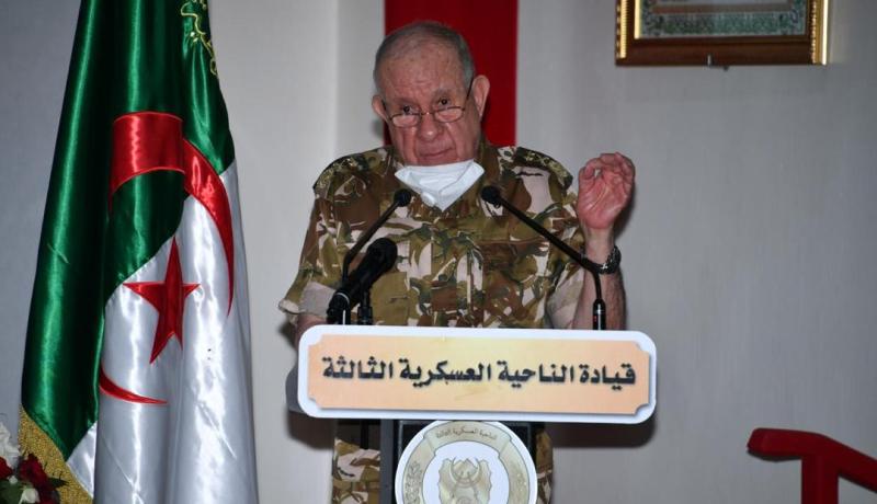 شنقريحة: نجاح المهام يرتبط بالتقيد الصارم والمتواصل بكافة التعليمات والتوجيهات واللوائح