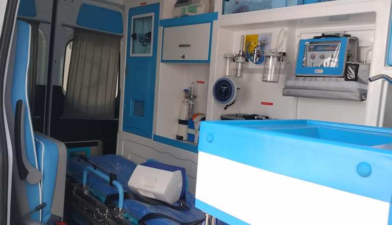 عنابة: القطاع الصحي يتدعم بسيارتي إسعاف كهبة من ملبنة صومام