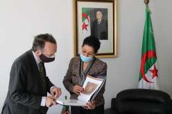 وزيرة البيئة تعرض تجربة الجزائر في تحويل مفرغة واد السمار لمساحة خضراء على سفير كندا