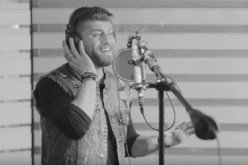 بالفيديو..فنان لبناني يهدي الجزائريين أغنية “ديرولها العقل”