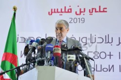 بن فليس يفتتح تجمعه الشعبي بالشلف بالترحم على عز الدين الشلفي