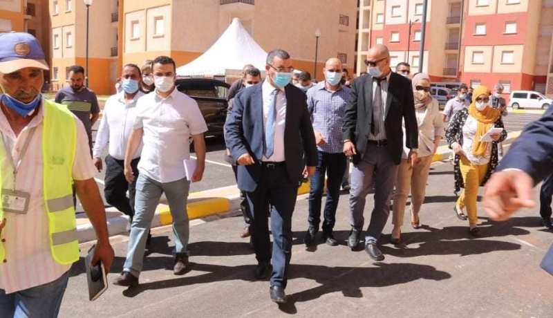 والي وهران يتعهد للتدخل لدى وزارة السكن لإتمام مشروع 13 ألف سكن بمسرغين