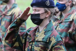 بالصور.. ولية عهد بلجيكا تتلقى تدريبات في الأكاديمية العسكرية الملكية