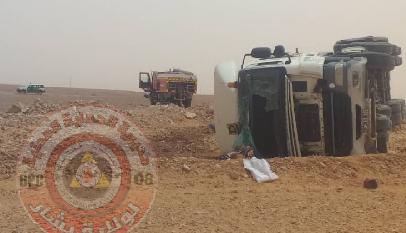 بشار: وفاة شخص في انقلاب شاحنة صهريج لنقل المحروقات