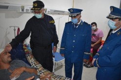 رئيس أمن أم البواقي يزور موظف شرطة تعرض لحادث مرور جسماني