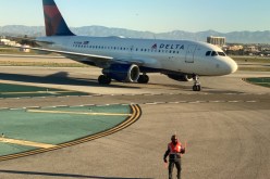 50 ألف دولار غرامة على شركة طيران أمريكية أنزلت 3 مسافرين مسلمين