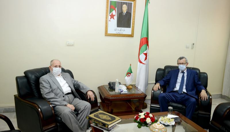 وزير الإتصال يستقبل رئيس المجلس الإسلامي الأعلى