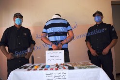 قسنطينة: الإطاحة بمجرم خطير يحترف ترويج المؤثرات العقلية وحجز 11 سلاح أبيض