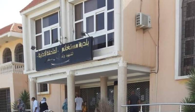 مستغانم: غلق المصلحة البيومترية بحي 400 مسكن لاشتباه إصابة بعض العمال بكورونا