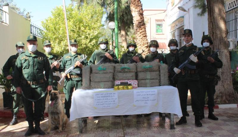 ضبط 5 قناطير و20 كغ من الكيف المعالج ببشار