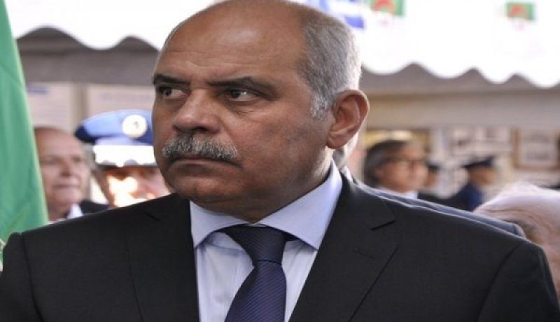 الوزير الأسبق عبد القادر واعلي يرفض التنازل عن الحصانة