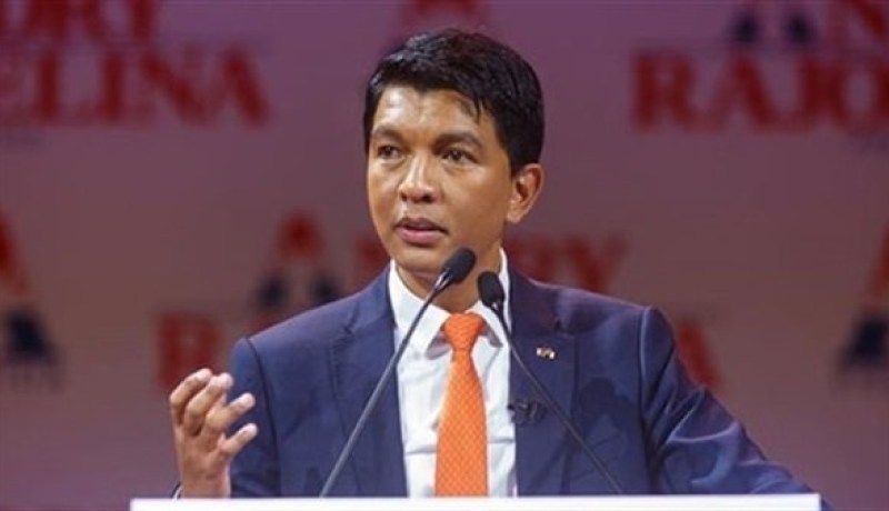 سلطات مدغشقر تجبر التلاميذ على شرب الشيح لعلاج كورونا