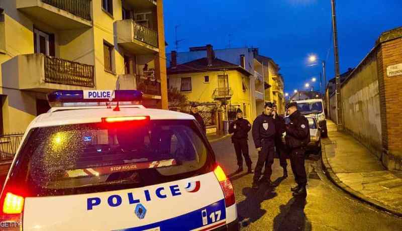 فرنسا ترحّل إمام مسجد بمرسيليا إلى الجزائر