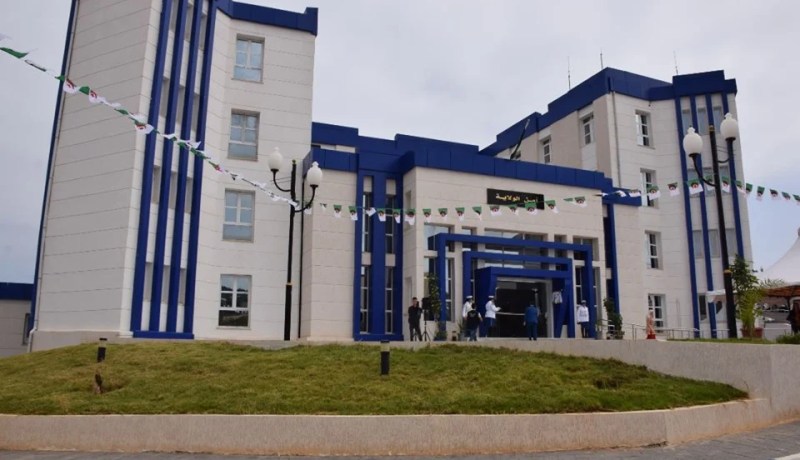 بالصور.. بوهدبة يشرف على تدشين مقرين جديدين للشرطة بولاية تيبازة