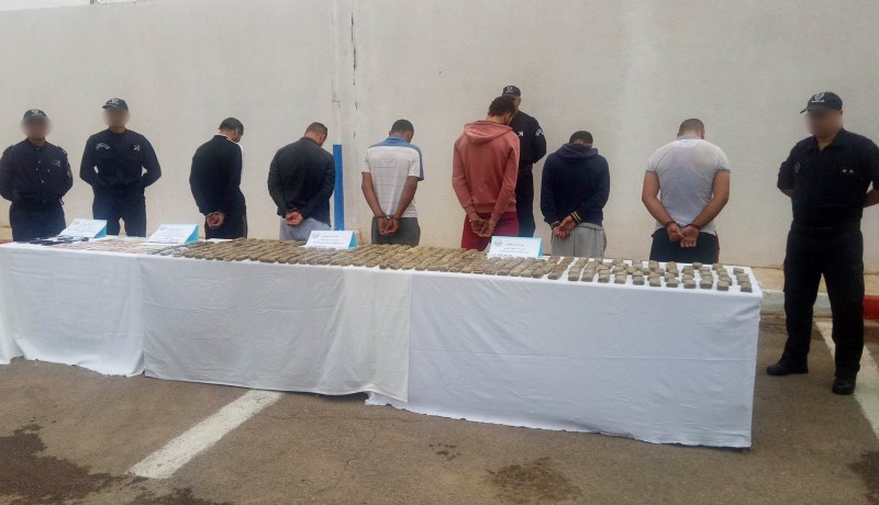 بالصور.. حجز أكثر من 24 كلغ من الكيف في مستغانم