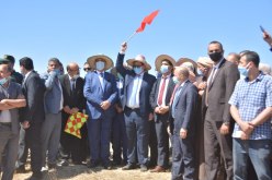 وزير الفلاحة: سنعمل على إنجاح موسم الحصاد والدرس