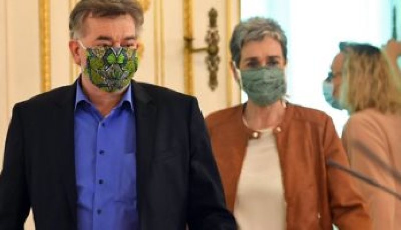 وزيرة الثقافة النمساوية تقدم استقالتها