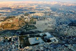 “تحيا القدس” يدشن بوصلة لا تشير إلى القدس