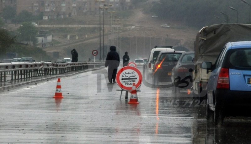 انتشال جثتي شخصين جرفتهما الأمطار وإنقاذ عديد الآخرين.. هذه حصيلة التقلبات الجوية
